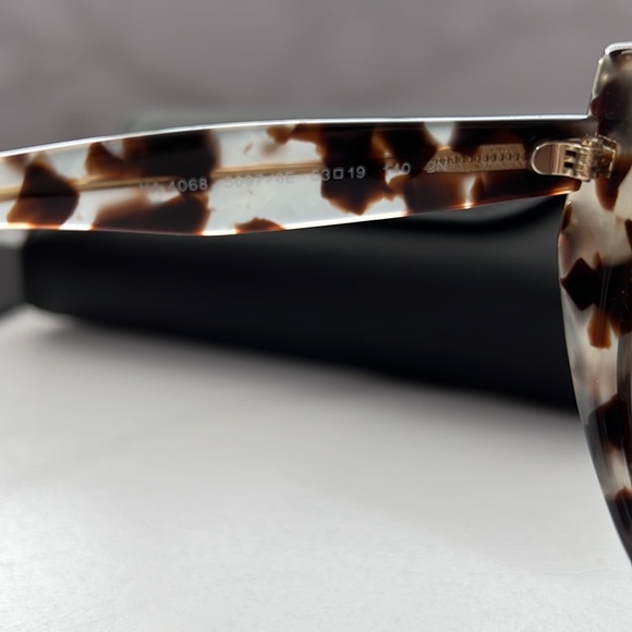 Valentino Sunglasses - Picture 3 of 6